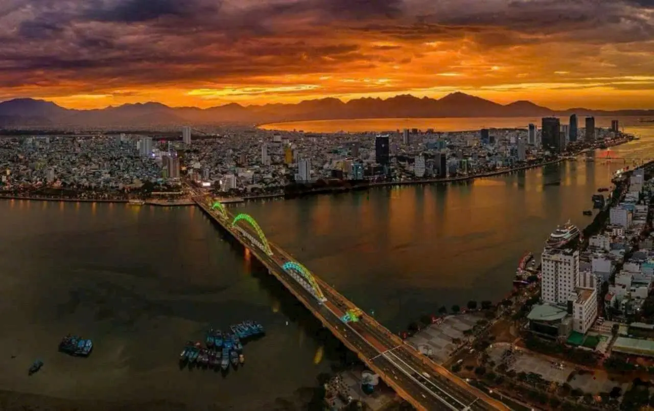 Danang Landmark Tower - biểu tượng trên cung đường 5 sao của Đà Nẵng