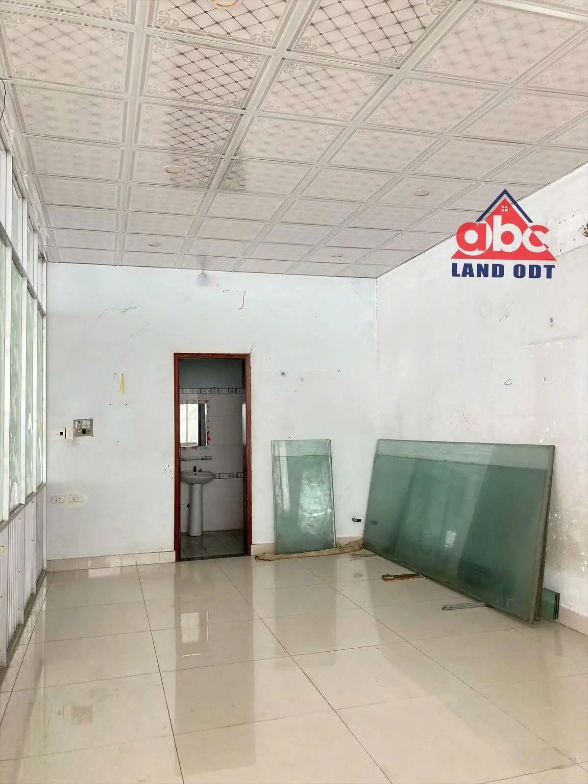 Bán Show Room MẶT TIỀN QL.1A, 1720M2. Gần chợ Quảng Biên, Quảng Tiến, Trảng Bom. Chỉ 29 tỷ.