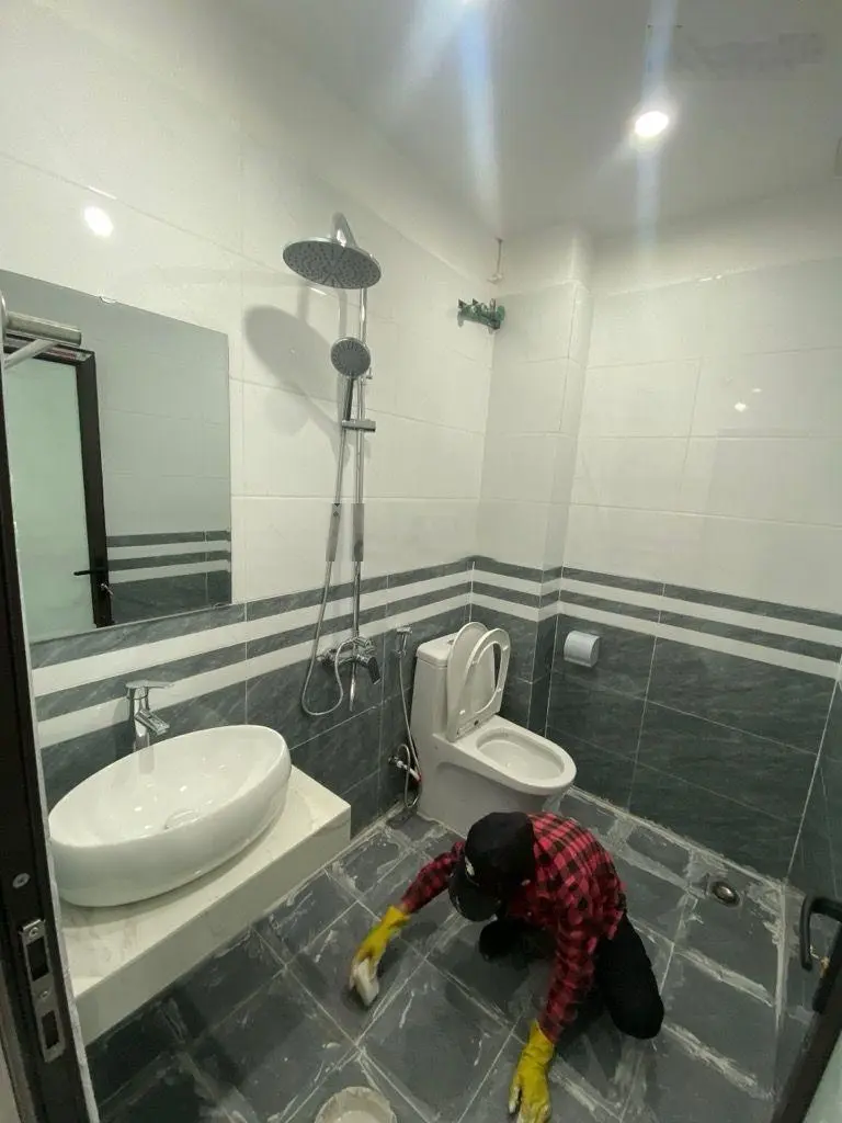 Bán NR 42m2 tại Liên Mạc, 5,6 tỷ, 3PN, 3WC, mặt tiền rộng, tiện nghi đầy đủ