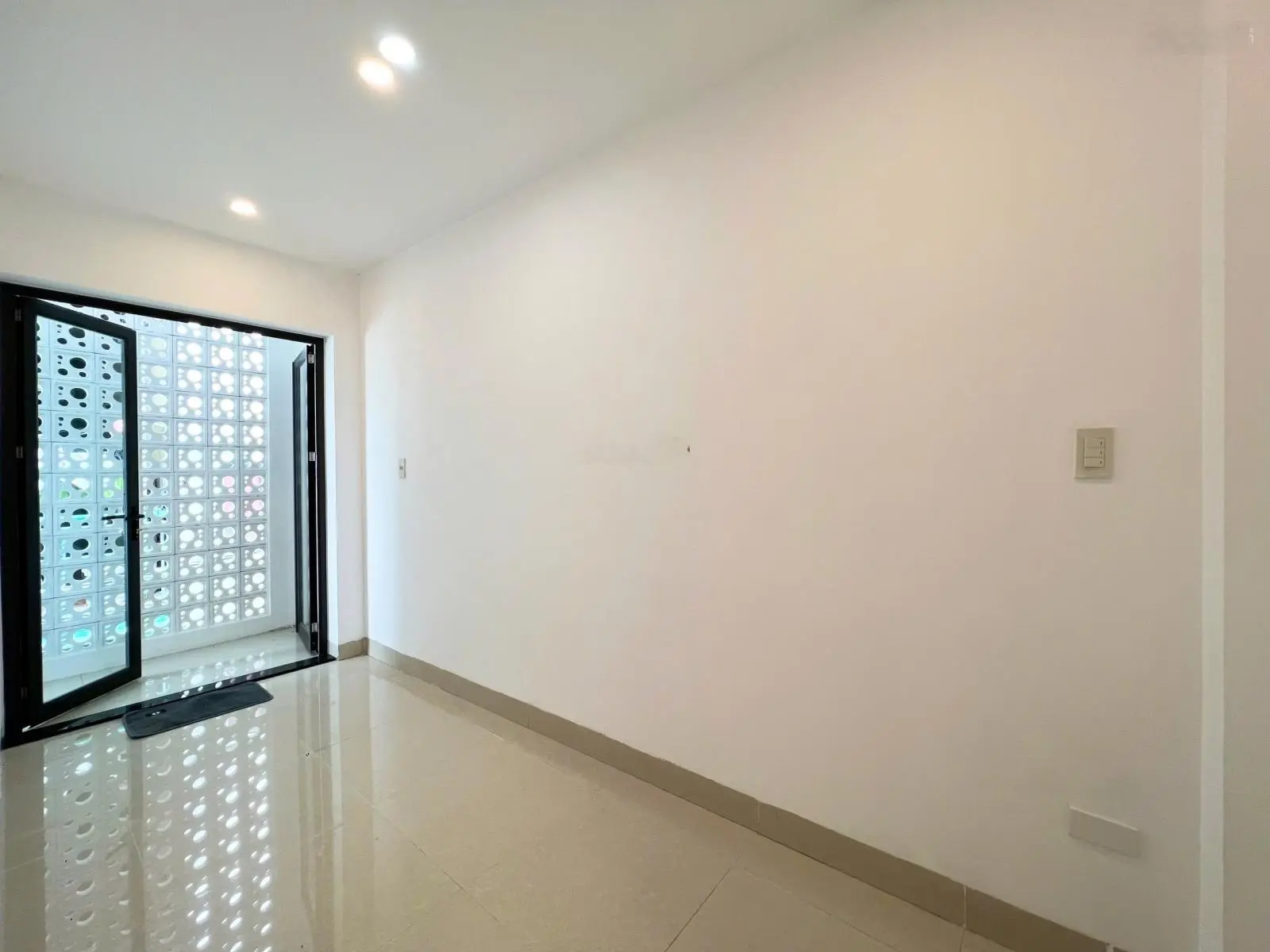 Nhà 2 tầng 2 mê full nội thất kiệt Lê Độ - DT: 63,2m2 ngang 5m vuông vức