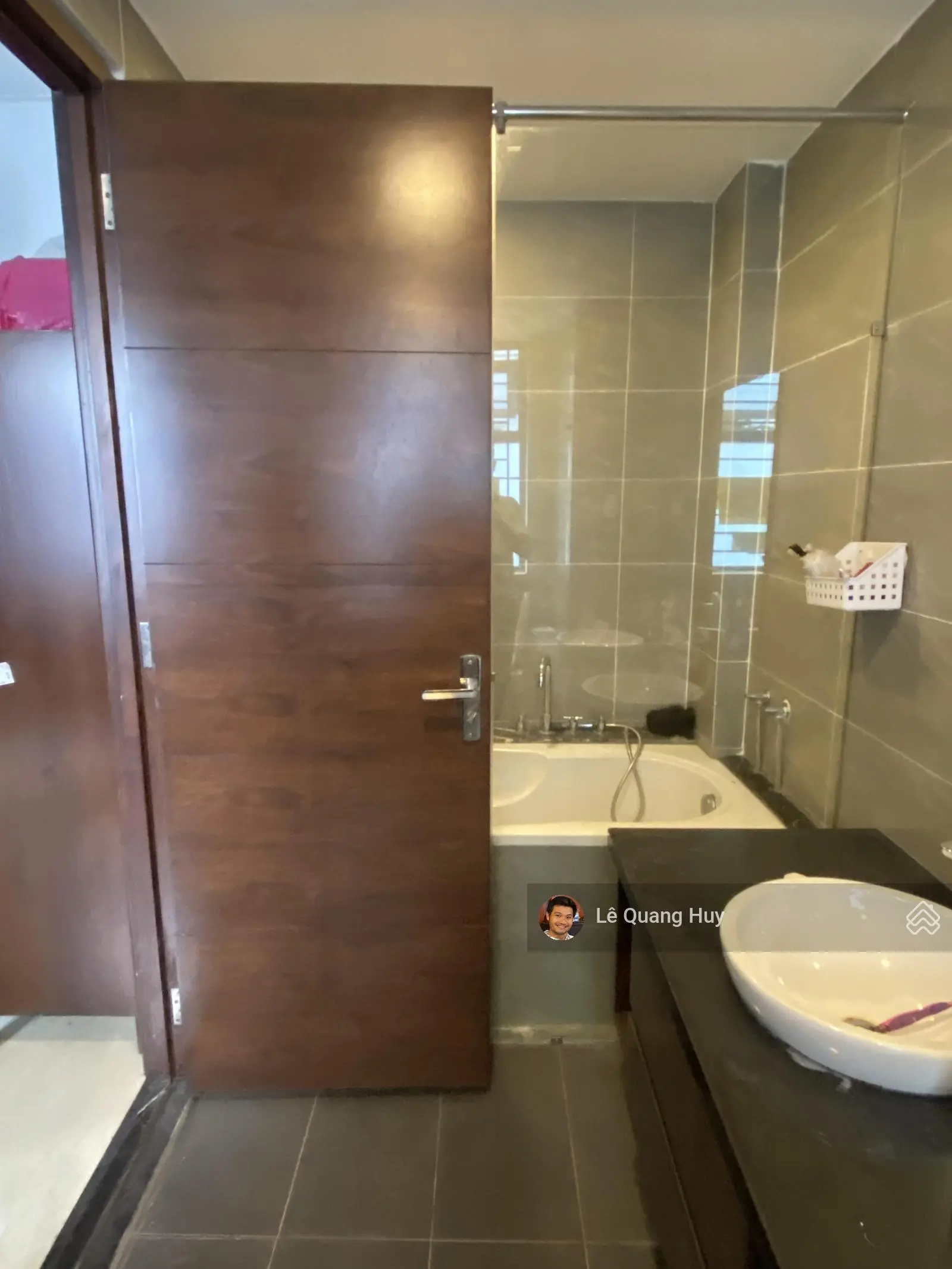 Giảm 1,5tỷ bán nhanh nhà hoàn thiện đẹp Lakeview, full nội thất gỗ Óc Chó trệt 3lầu ngay công viên