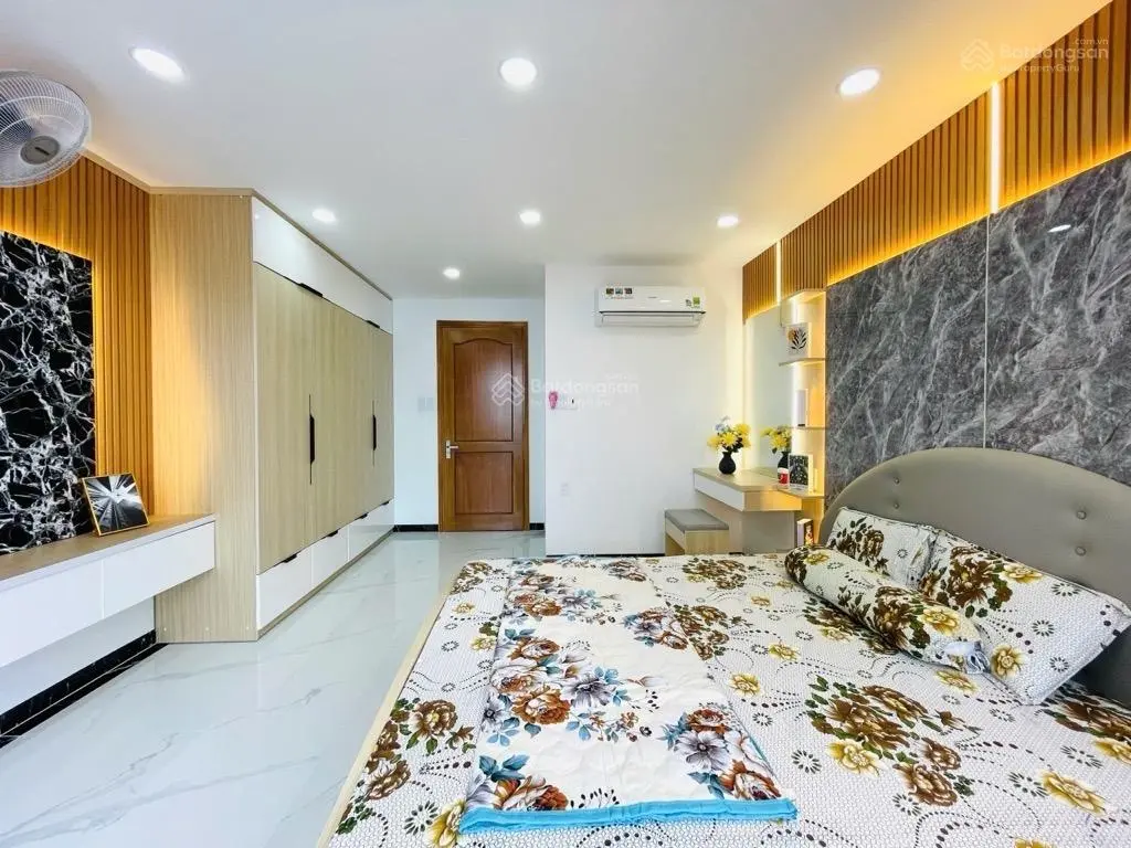 Siêu phẩm đường Nguyễn Văn Khối - DTCN: 80M2 - 5 Tầng kiên cố - tặng nội thất chuẩn 5 sao