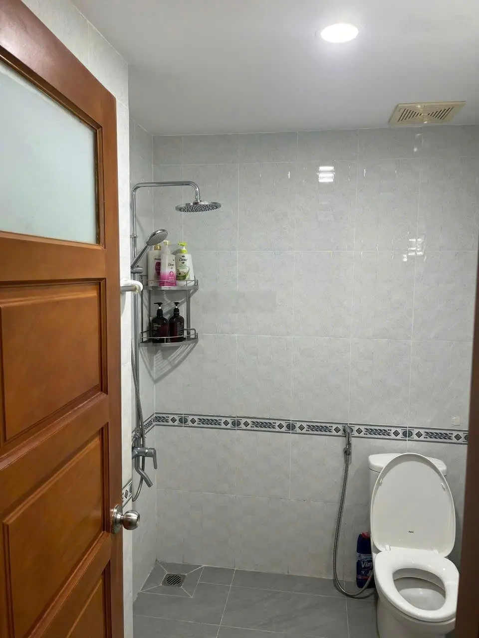 Bán căn hộ chung cư Vũng Tàu Center 2PN2WC 76m2 nhà sửa đẹp giá 2.75tỷ. Liên hệ 0902 674 *** Ms. Thảo