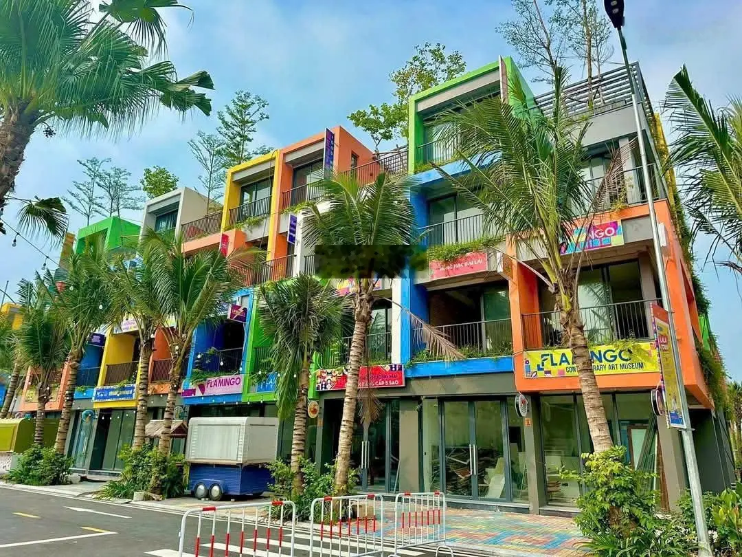 Bán Villashop giá chỉ từ 5,7 tỷ, 7x15m, 3,5 tầng, chiết khấu 6% view đẹp tại Flamingo Golden Hill