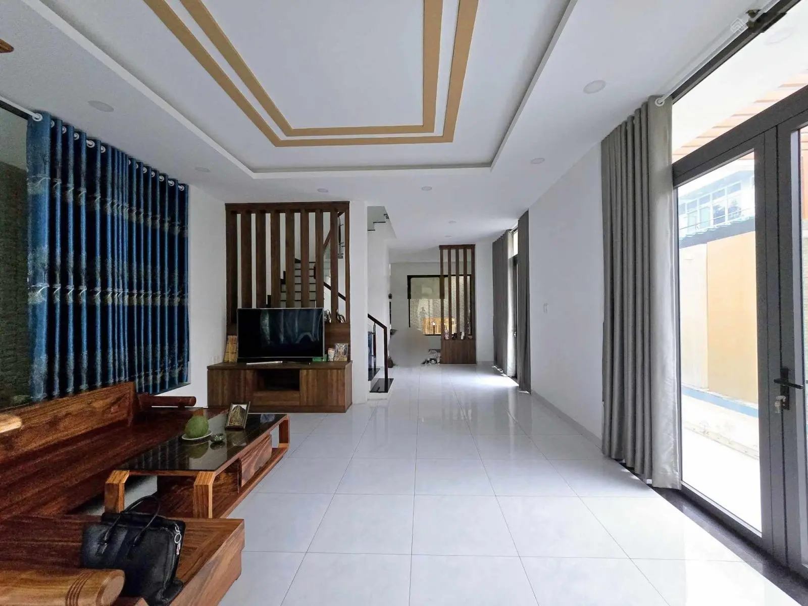 Bán gấp VILLA 2 Mặt Tiền - CẠNH KĐT PHÚ MỸ HƯNG - 200M2 (10x20) - View công viên, 21,9 T.Ỷ