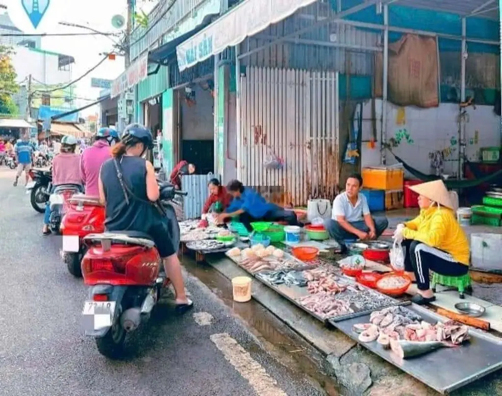 Kẹt tiền bán lỗ