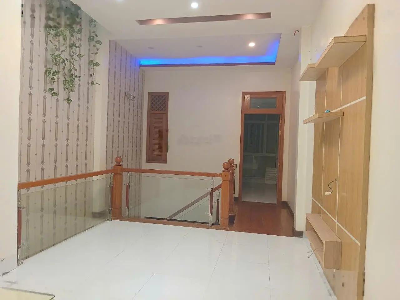 Bán nhà mặt phố kinh doanh Nguyễn Hoàng, 9,9 tỷ, 110m2, chính chủ đẹp, nhiều tiện ích, Đà Nẵng