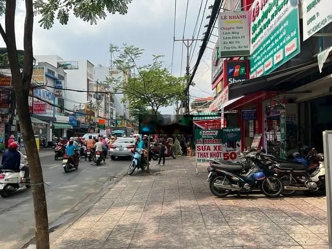 Bán nhà 2mt Đồng Đen, P.14, Tân Bình.DT:8,8x32m. KC: 2 lầu Giá : 67 tỷ