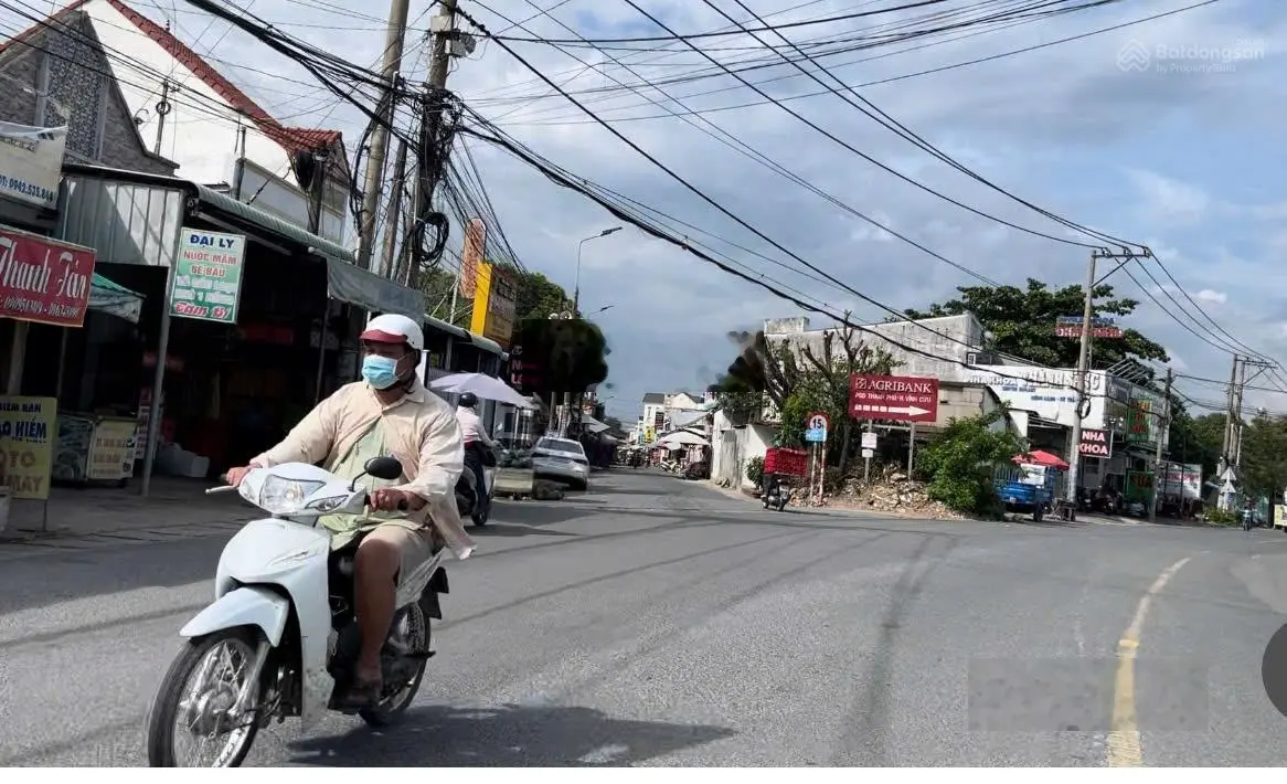 Cần tiền trả nợ ngân hàng, Bán Gấp Nhà gác lửng Mới Sổ Riêng Thổ Cư, Ngay trường TH Thạnh phú