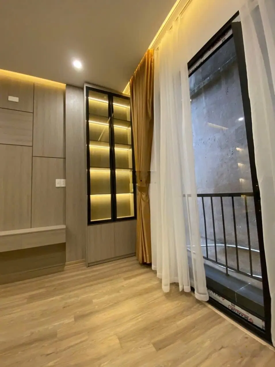 Nhà đẹp đón tết, 20m ra phố Quan Hoa, Cầu Giấy, 40m2, mặt tiền 5.1m, 4 ngủ, nội thất hiện đại, 10tỷ