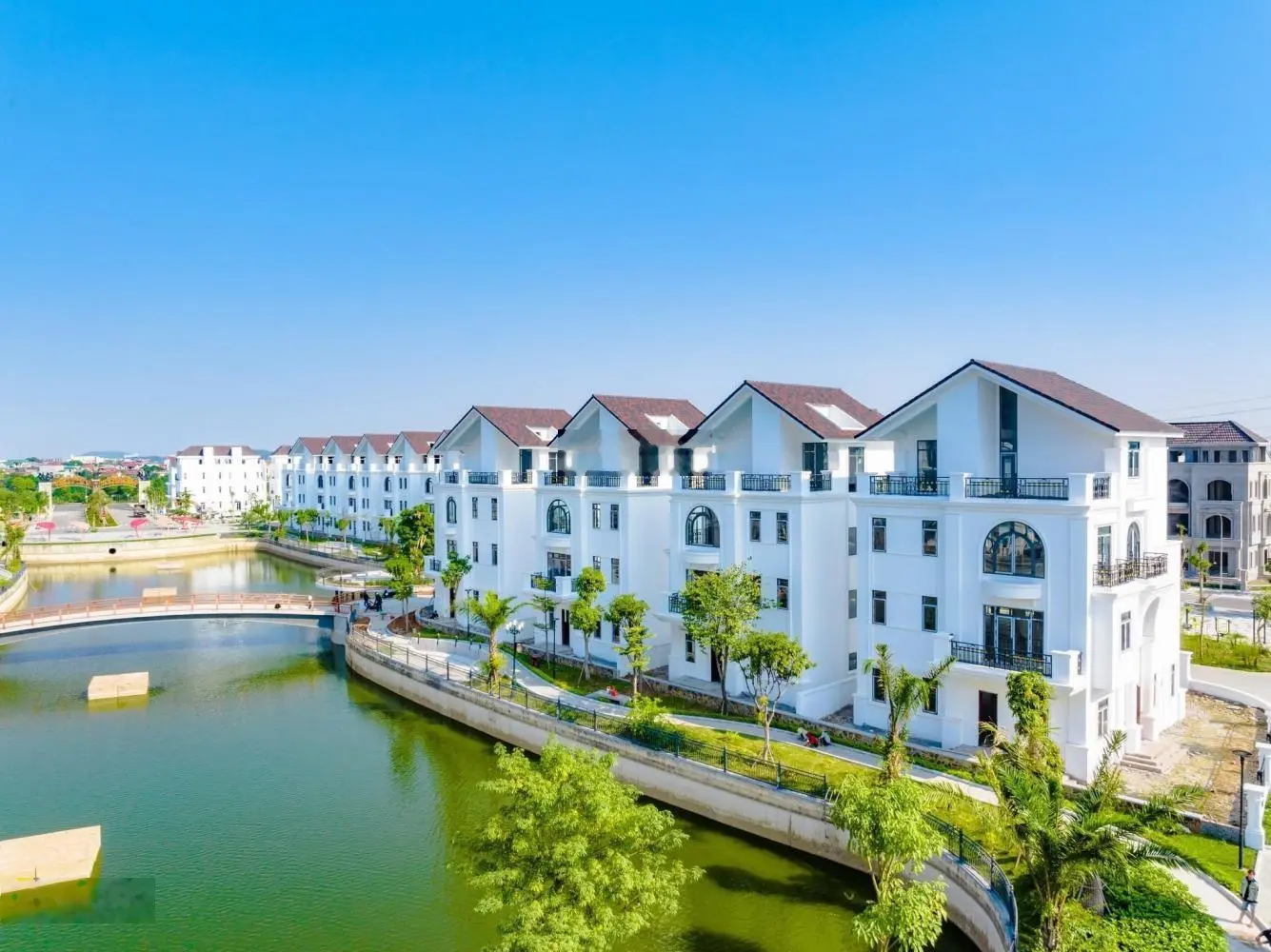 Biệt thự view hồ điều hòa 7,2ha DT 350m2 vượng phong thủy Từ Sơn Garden City 15 tỷ: 0966228003