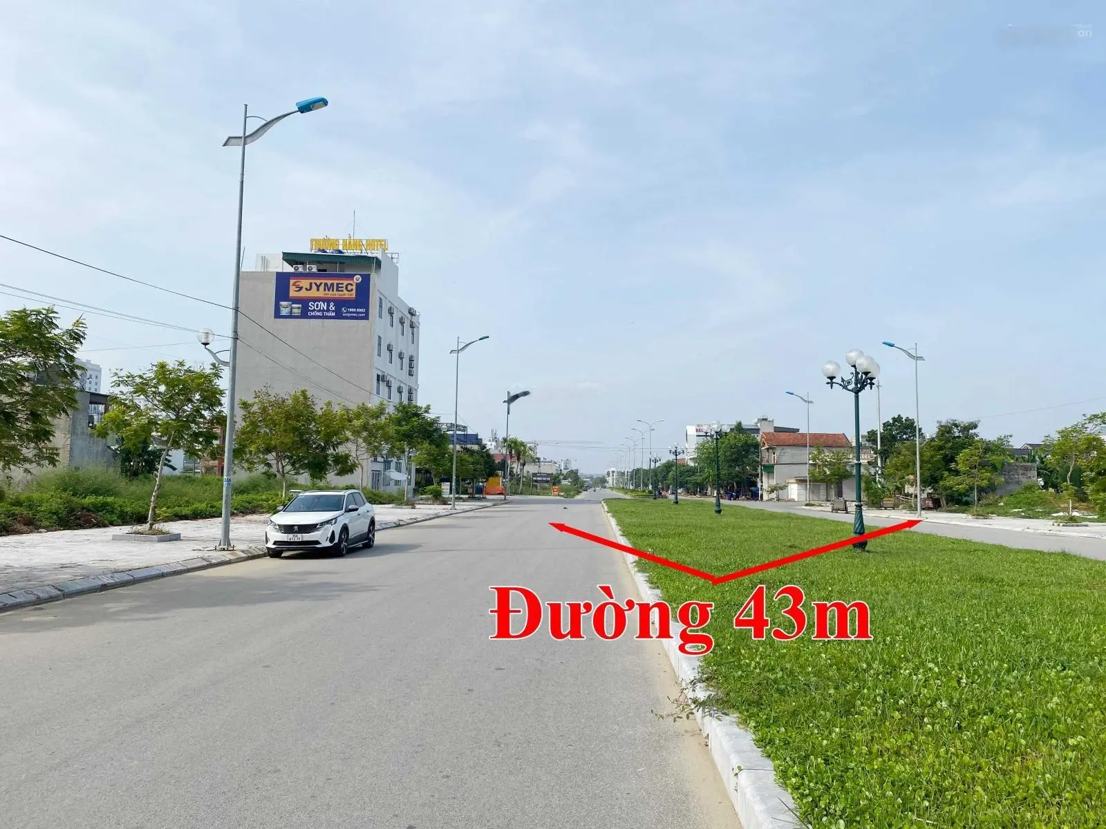 Chính chủ nhờ bán gấp lô đất đường 43m, cách biển Sầm Sơn 300m, cách Sun World 2km, giá rẻ nhất