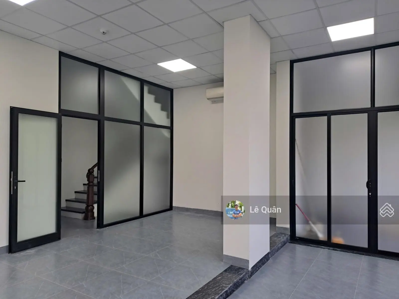 Bán lô góc 115,7m2 KVKL hoàn thiện đẹp view CV, cạnh trường Ngôi sao. LH: 0986.78.65.68