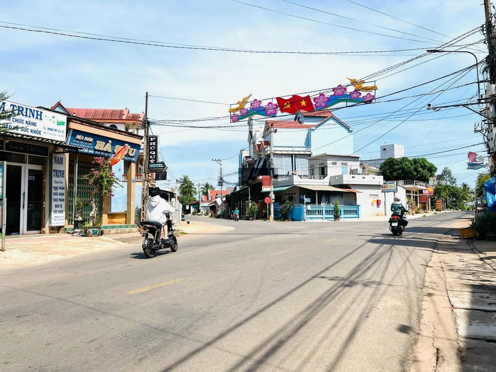 ĐẤT THỔ CƯ VỊ TRÍ TRUNG TÂM HOÀI HƯƠNG, 20M NGANG HOÀNH TRÁNG, XE TẢI ĐỖ CỬA, NGAY BIỂN HOÀI HƯƠNG