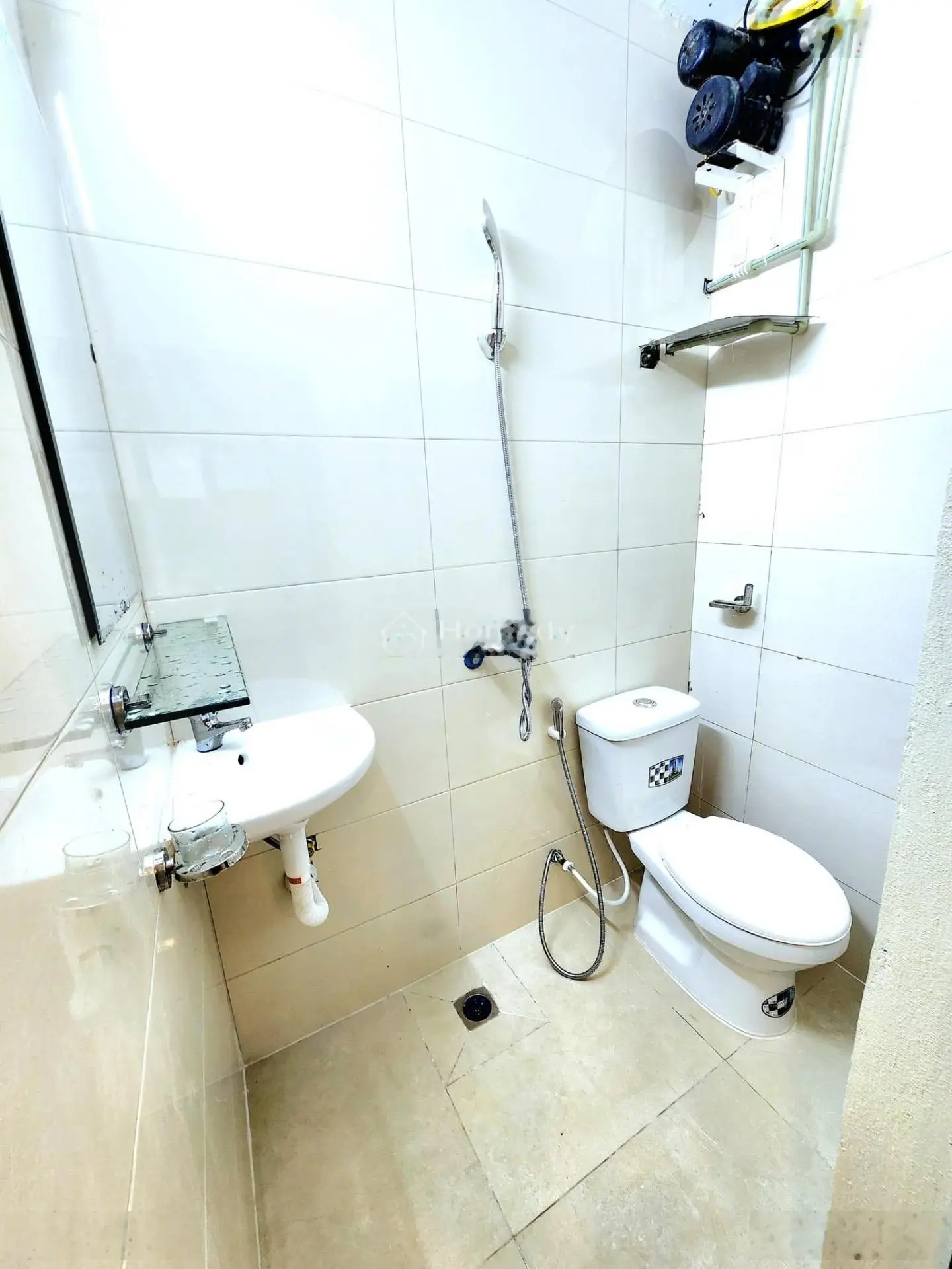 2.18 tỷ có ngay nhà 2 PN 1 WC khu vực phố 8/3 ngay trung tâm Hai Bà Trưng