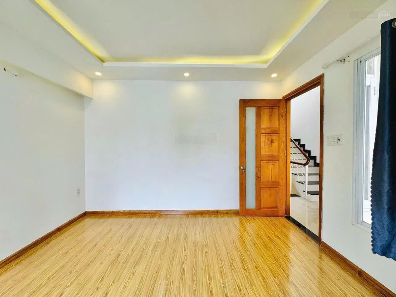 Nhà Lê Văn Sỹ, Q3. DT: 56m2 chỉ với giá ưu đãi 3Tỷ 460, sẵn HĐ thuê 13tr/ tháng, SHR, LH 0909867347