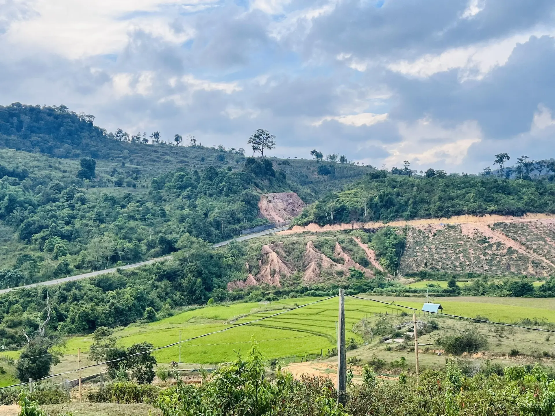 Bán đất Măng Đen, Kon Plông, Kon Tum. Cách TT chỉ 3km, giáp rừng, view suối