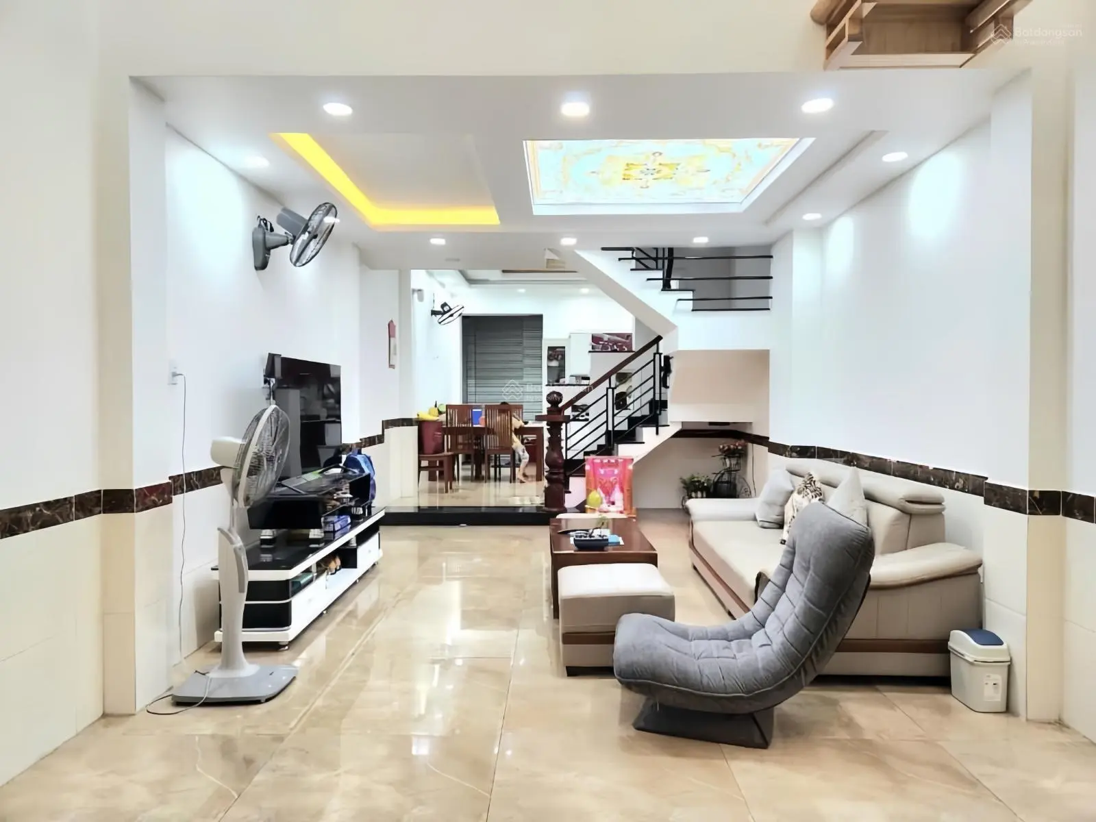 Chính chủ bán gấp nhà hẻm ôtô 67,2m2 - Trần Bình Trọng, P. 1, Q. 5, gần chợ Cao Đạt