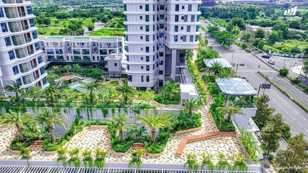 Cần bán căn Duplex 215m2 bàn giao thô view Bitexco trần cao 6.2 mét giá chỉ 50 tỷ LH: 0902.909.210