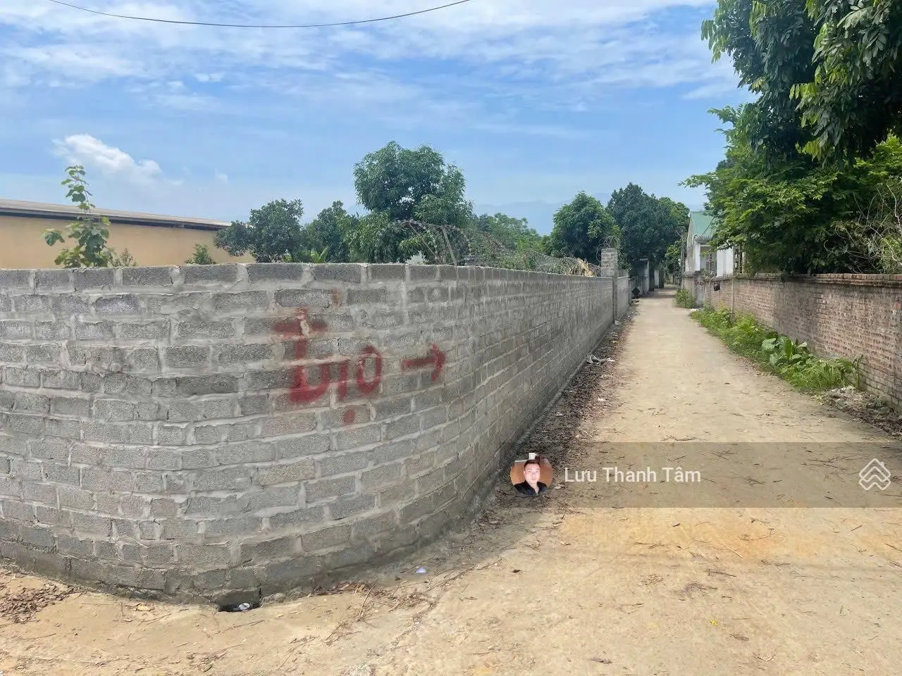 Bán nhanh lô đất 2 mặt tiền tại Nhuận Trạch - Lương Sơn - Hoà Bình. Siêu tiềm năng