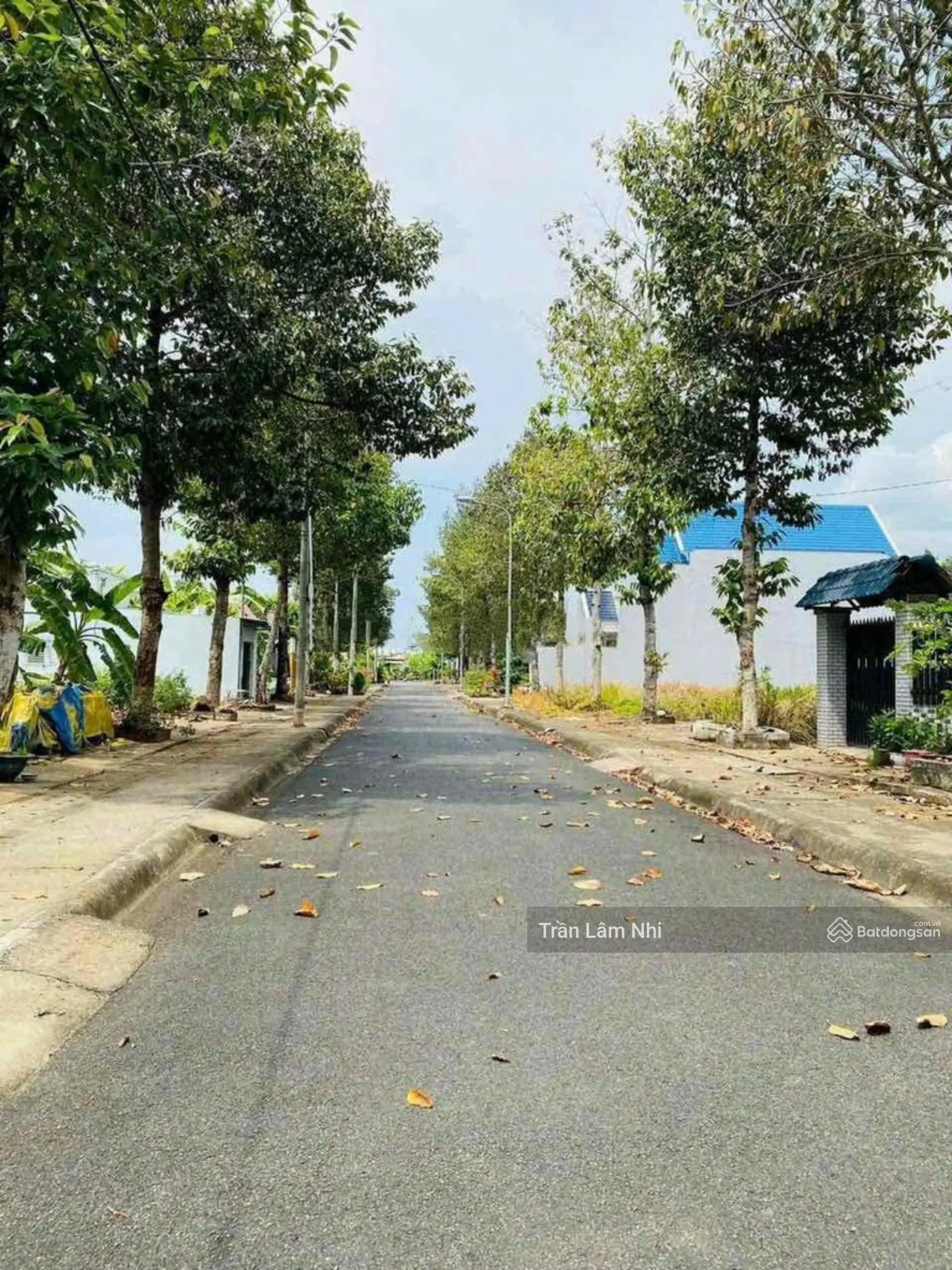 Bán nhanh lô đất trên đường Phạm Thái Bường, Tân Khánh, Nhơn Trạch diện tích 154m2 SHR