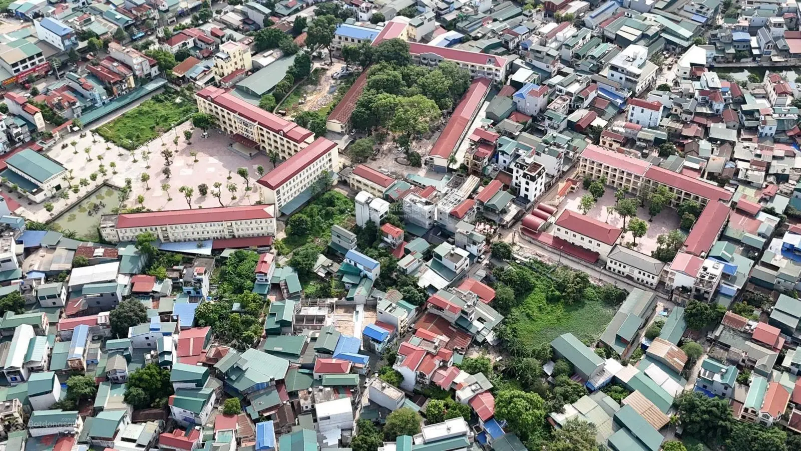 Bán lô đất trung tâm xã Bình Phú, gần Làng Nghề Hữu Bằng, Chàng Sơn ĐH Việt Hung giá 1 tỷ 5