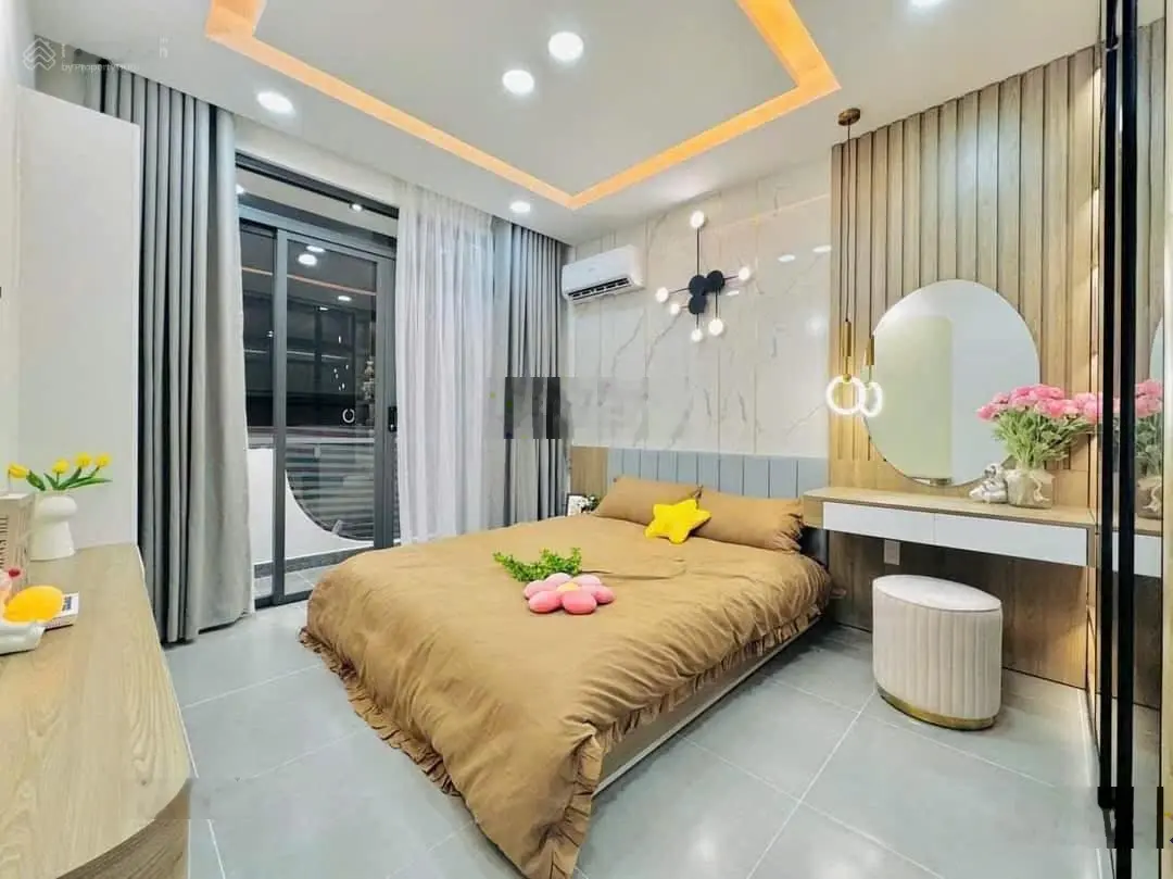 Hàng hot giá rẻ 1 trệt 2 lầu | cô An bán gấp nhà Trần Quang Diệu, P14, Quận 3 38.5m2