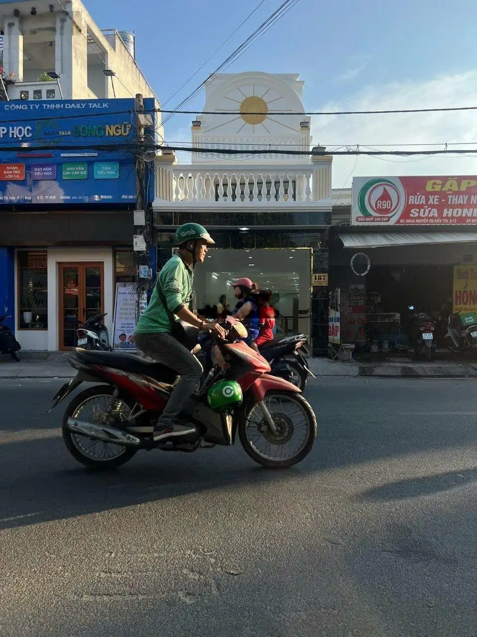 Bán căn nhà chân dài mặt tiền kinh doanh Nguyễn Thị Kiểu P.Tân Thới Hiệp Quận 12-Giá chỉ 11,99 tỷ