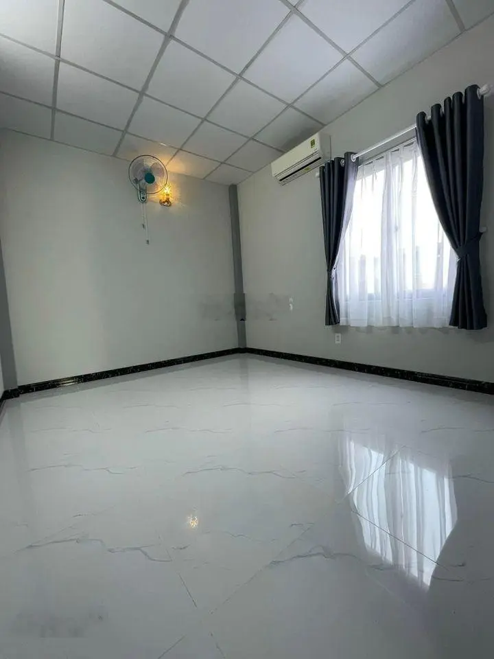 Bán nhanh nhà 1 lầu siêu đẹp, 52m2, sổ riêng chính chủ, Lê Trọng Tấn, Bình Tân