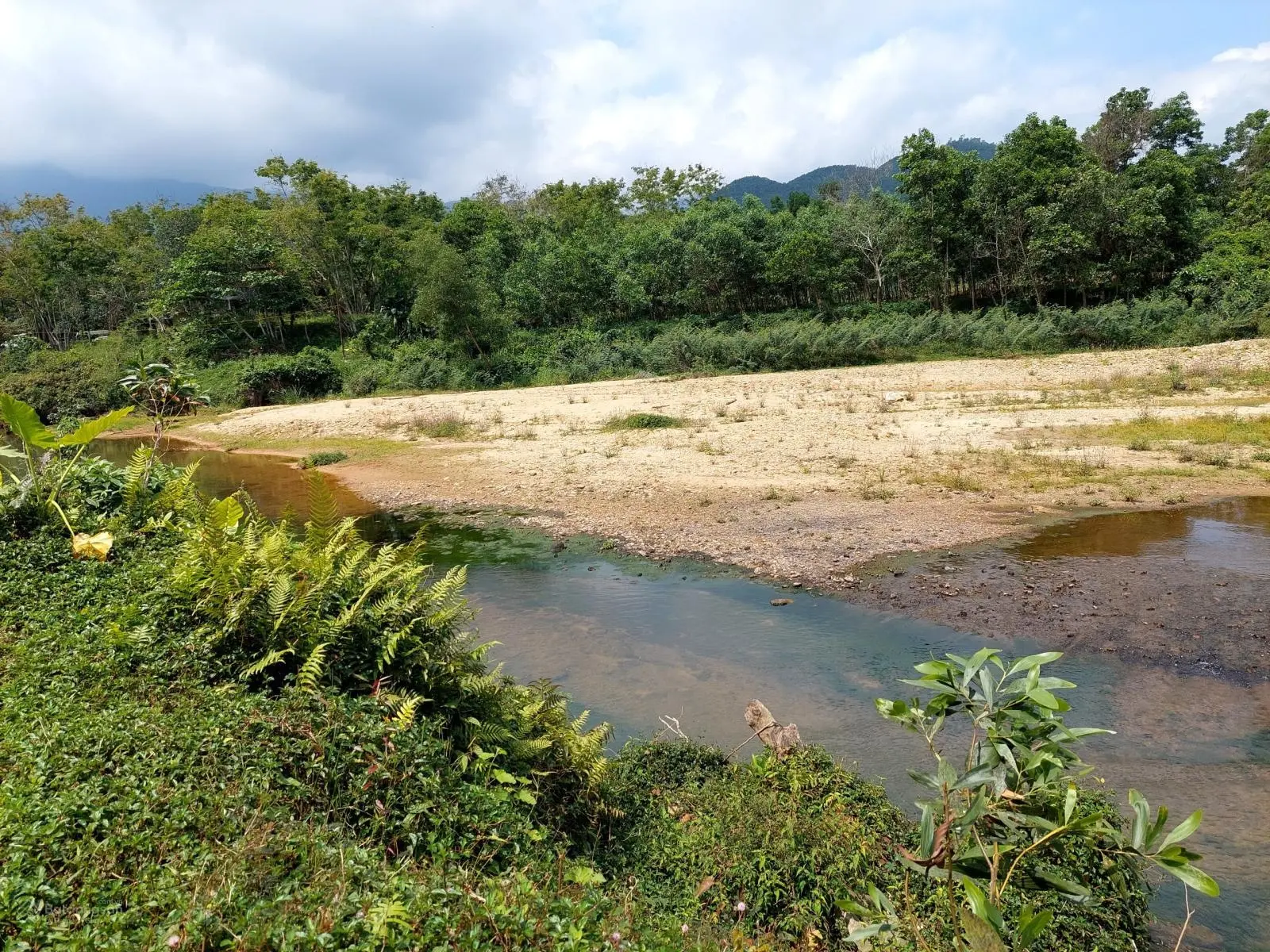 Bán 189m2 đất thổ cư Hòa Ninh, gần suối, đường 5.5m, có lề. Cách Hòa Khánh 5 phút, giá 1,55 tỷ