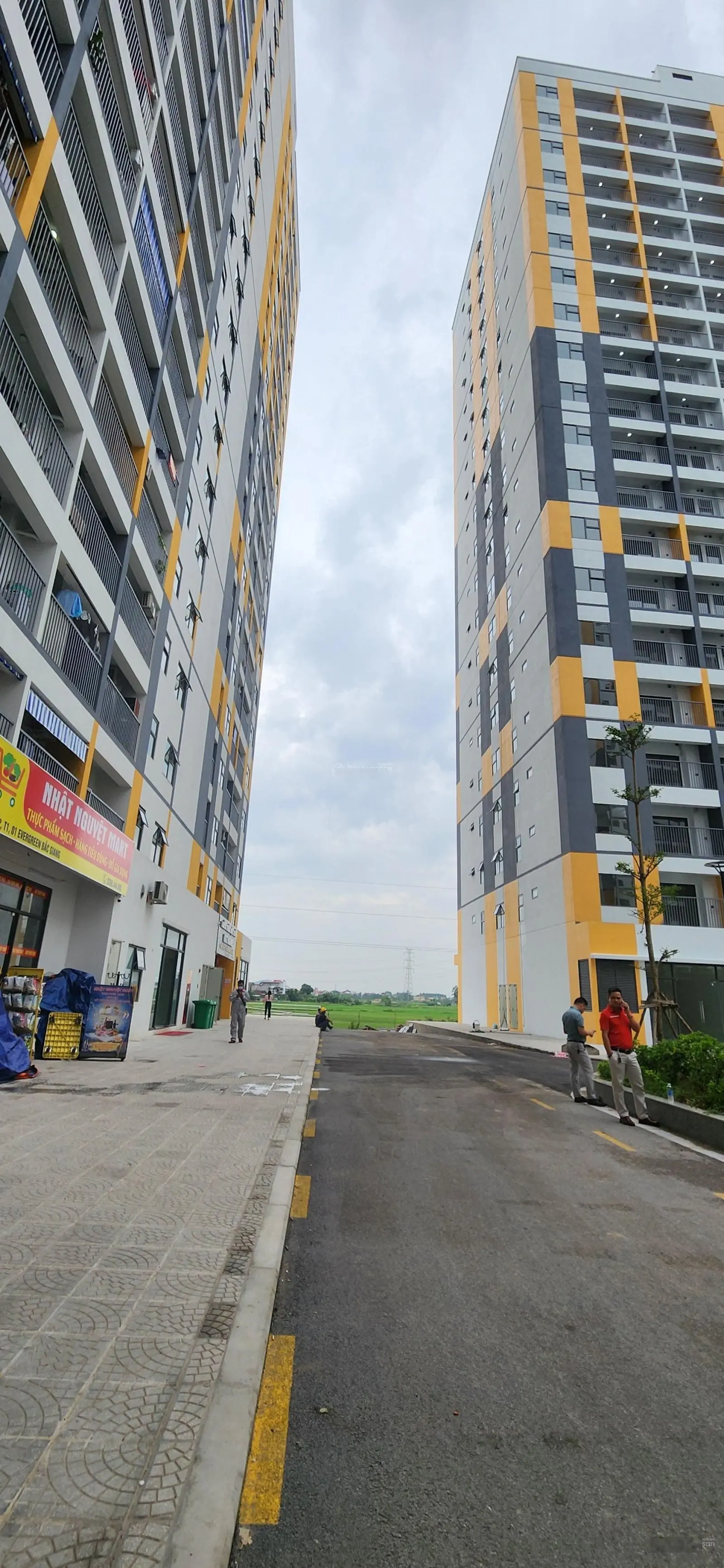 Bán shophouse tầng 1 khối đế chung cư Evergreen Bắc Giang, 68m2, 68tr/m2, sẵn sàng KD