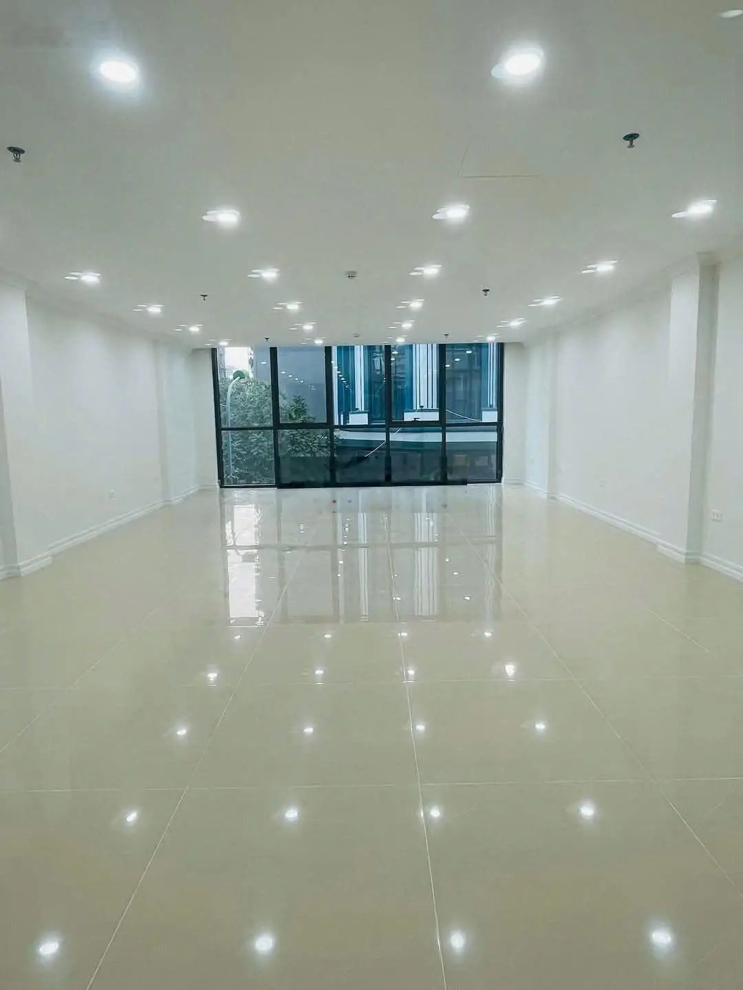 TÒA VĂN PHÒNG SIÊU VIP TẠI CẦU GIẤY 90m2 9 tầng 6m mặt Giá 46 tỷ 999tr , kinh doanh