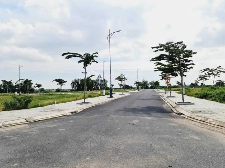 Chủ cần bán 100m2 khu Mỹ An, đã có sổ Bien Hoa New City giá chỉ 1,65 tỷ, có thể xây nhà ngay.