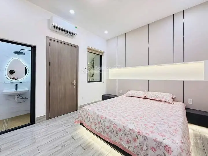 Siêu hiếm! Phố Vạn Phúc, nhà đẹp 2 thoáng, gần ô tô, DT 40m2 5tầng