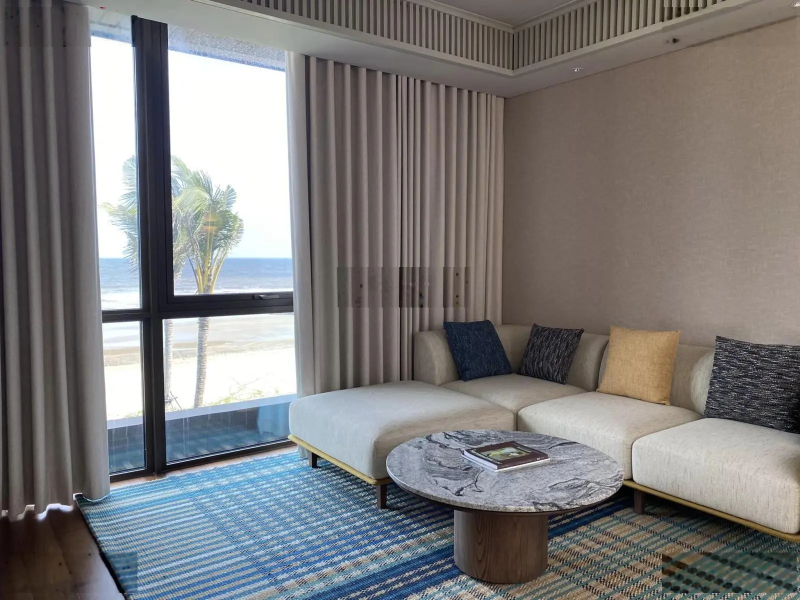 Villa 4PN siêu đẹp DT 1000m2 mặt biển Hyatt Regency Hồ Tràm. Sử dụng riêng tư cho gia đình