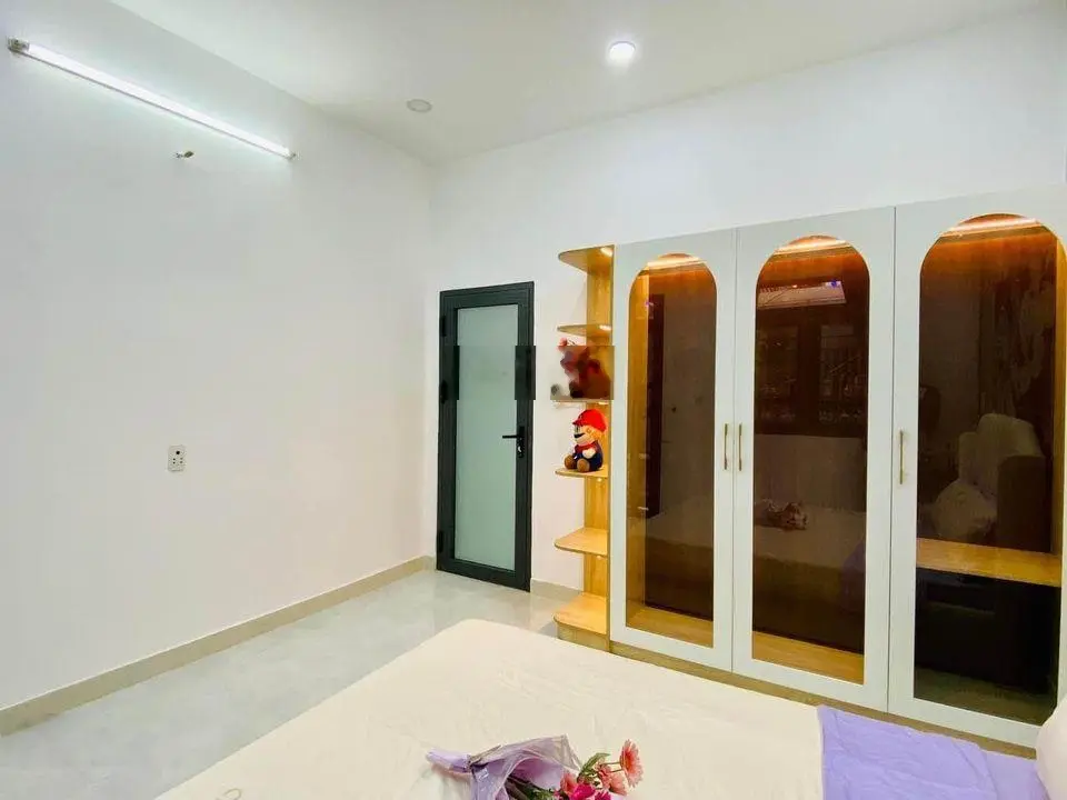 Bán nhà hẻm 1/ cho thuê 18 triệu đường Mai Xuân Thưởng - Q6.Giá 2Tỷ790/59m2, gần công an P. 4, Q. 6