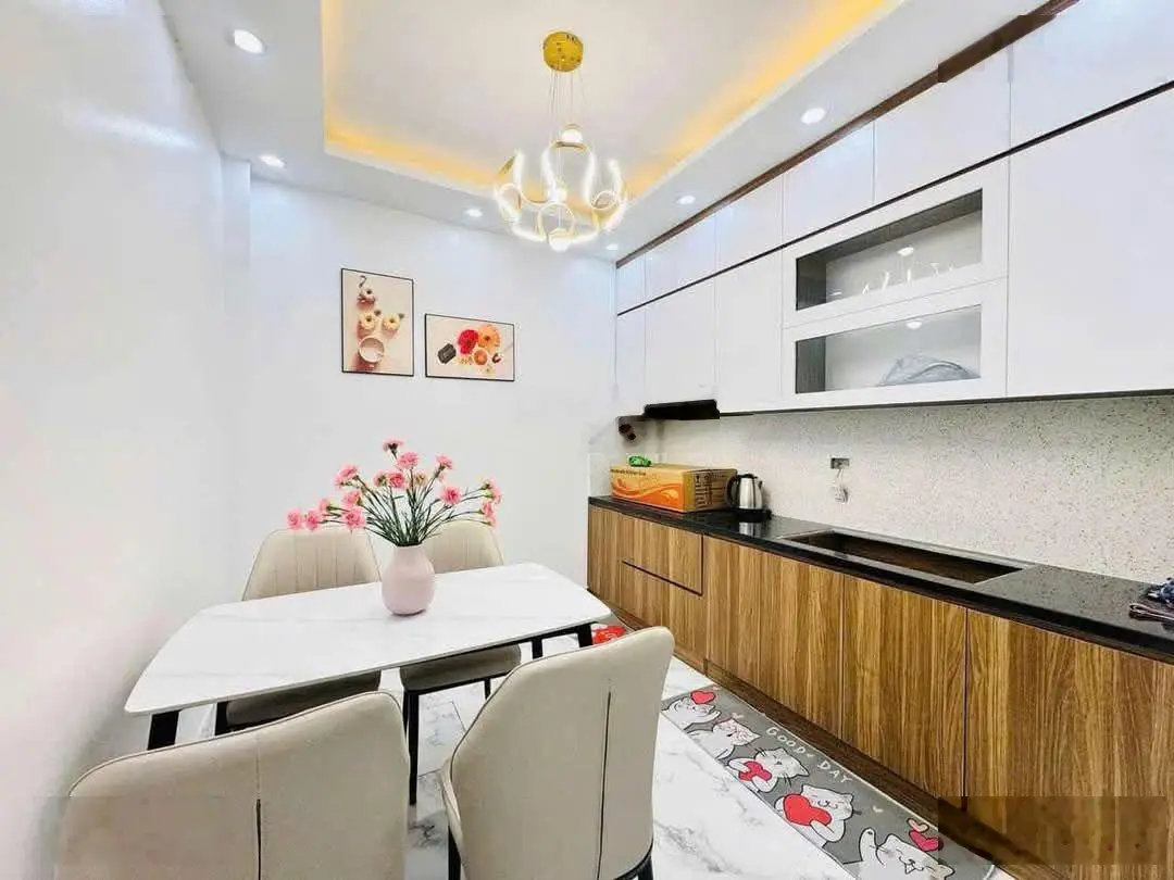 Bán nhà Nguyễn Trãi, Thanh Xuân 30m2, 5 tầng, mặt tiền 4.1 m. Giá 6,5 tỷ