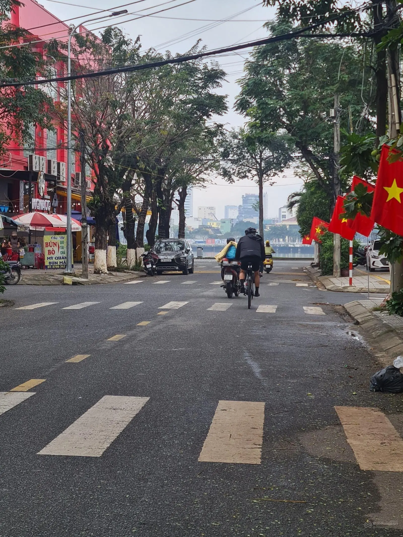 Nhà 2 tầng sát đường Trần Hưng Đạo, cá Chép hóa vàng, Cầu Rồng, TT du lịch Đà Nẵng