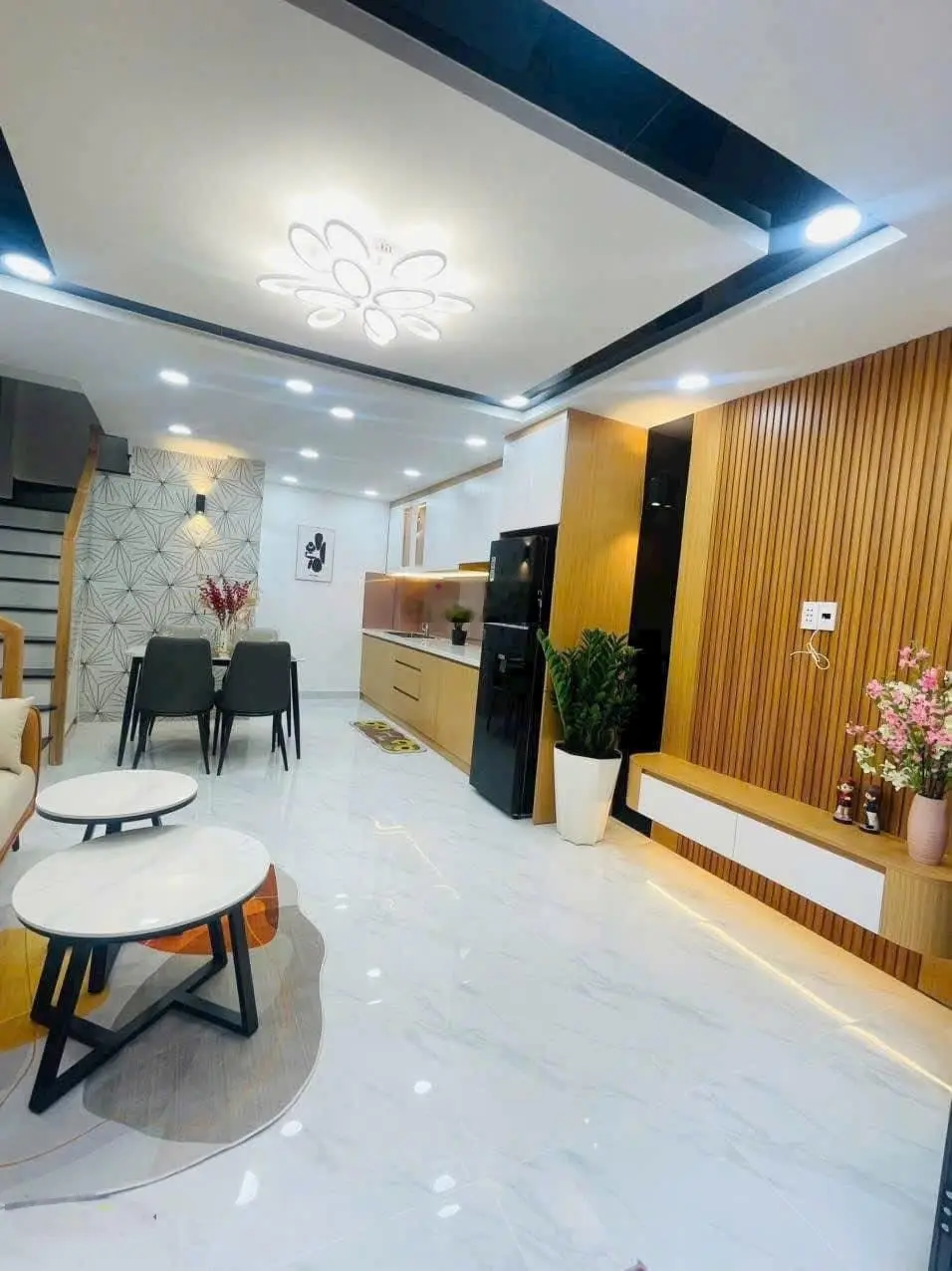 Cơ hội vàng, sở hữu ngay nhà rẻ 32m2 đường Trần Phú, P4, Q5. LH: 0921922735 Nguyên