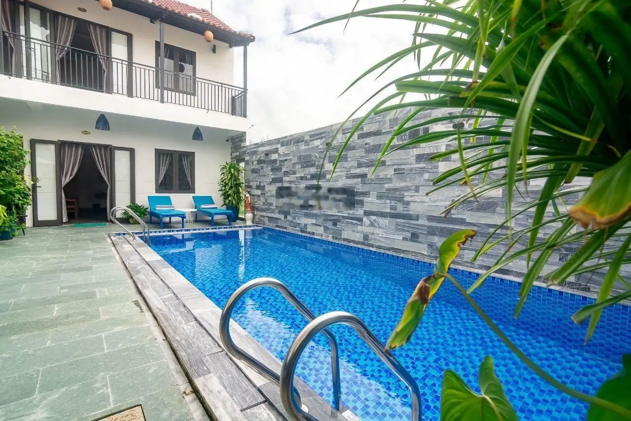 Bán villa làng chài Cẩm An 4PN hồ bơi full nội thất giá chỉ: 6,x tỉ. Lh: 0936 325 ***