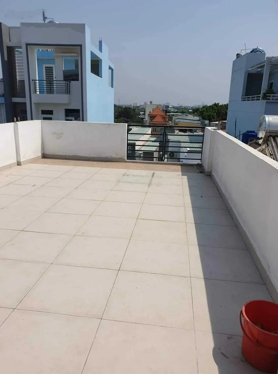 Nhà Dương Quảng Hàm, P. 5, GV. Phía sau TTTM Vincom PVT. Trệt 3 lầu (4,5m x 20m) giá: 9,4tỷ TL