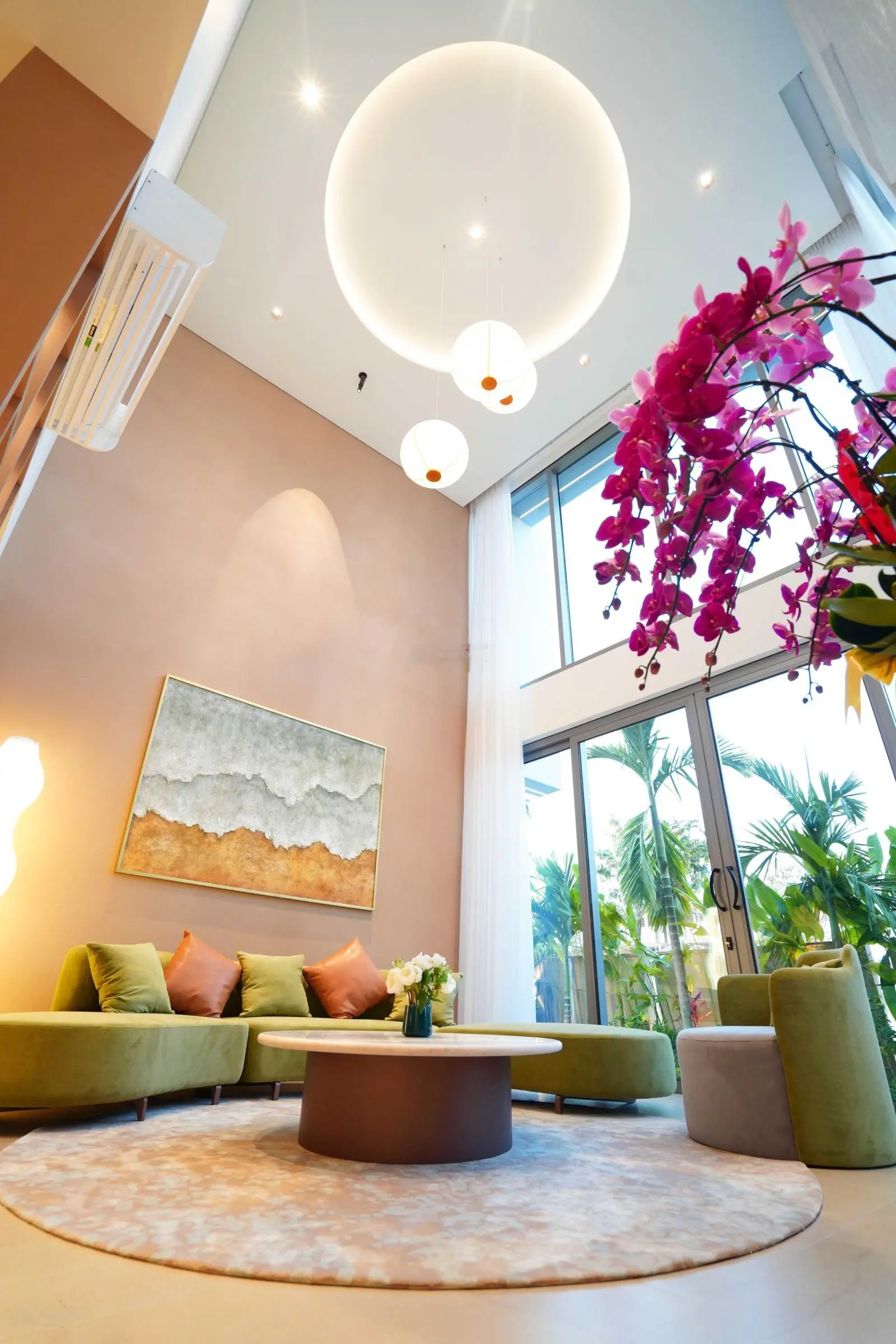 Căn góc siêu đẹp, full nội thất tiêu chuẩn Novotel, nằm trong Ốc Đảo làng triệu phú siêu an ninh