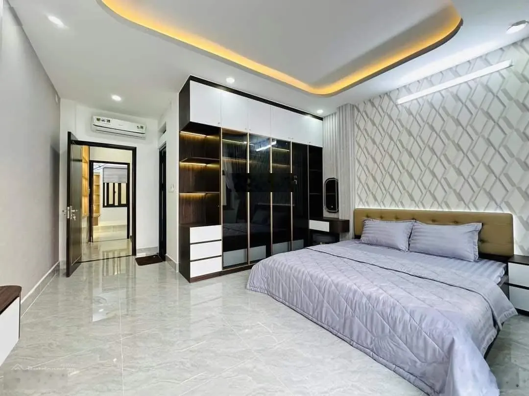 Sang tên liền tay nhà hoà bình, phường hiệp tân, tân phú - giá:3tỷ890/70,2m2. hoàn công đầy đủ.