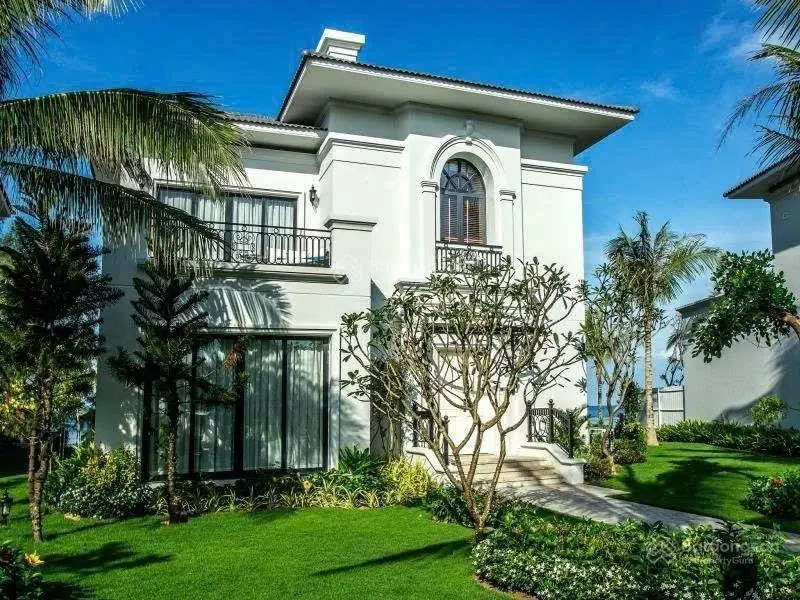 Chính chủ bán căn Villa 4PN View biển tại Vinpearl Phú Quốc đang cho thuê LN cực cao giá 12 tỷ