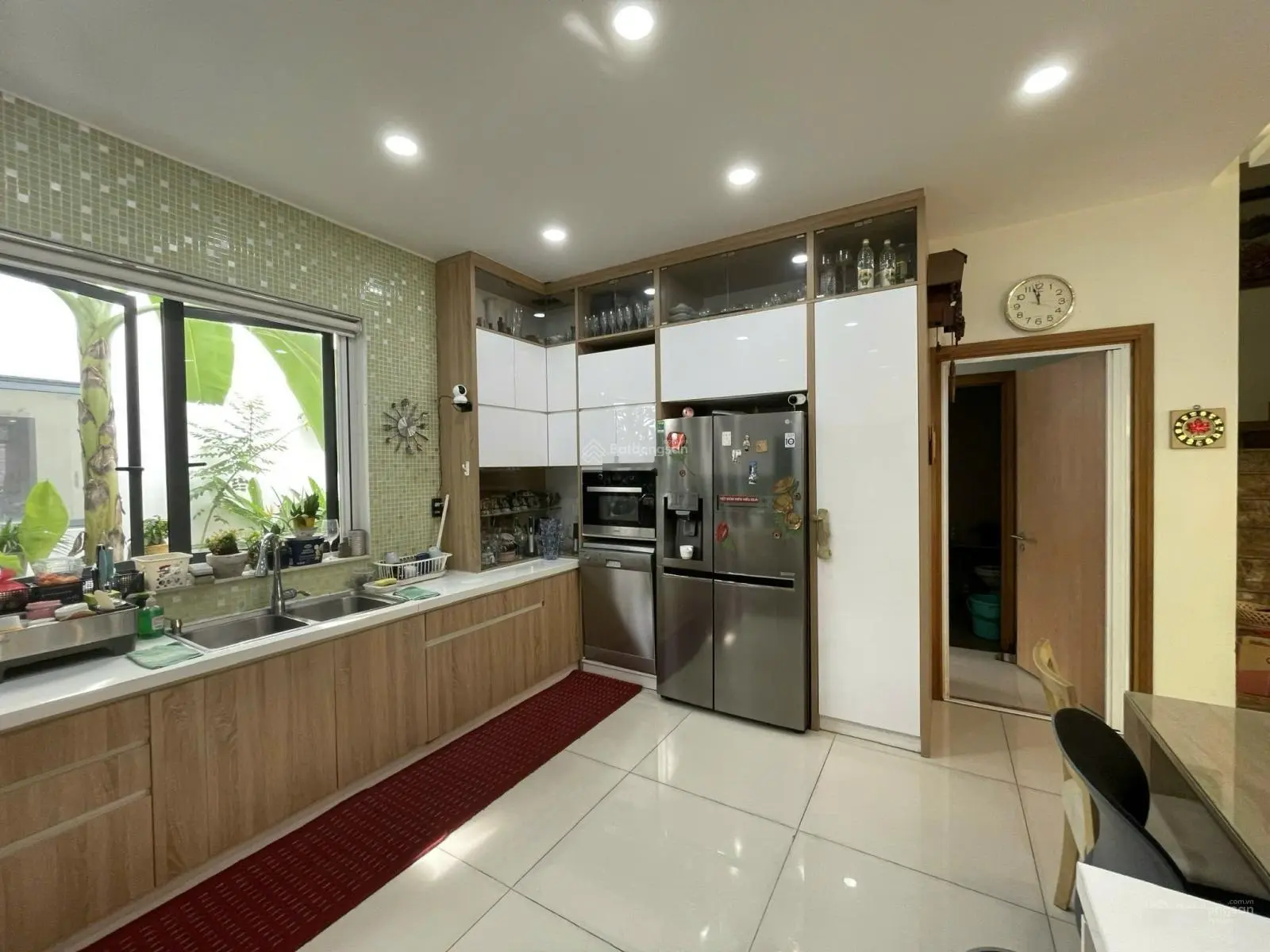 Bán biệt thự Lucasta Villa, 30 tỷ, 203m2, 4PN, 5WC, Có sổ hồng