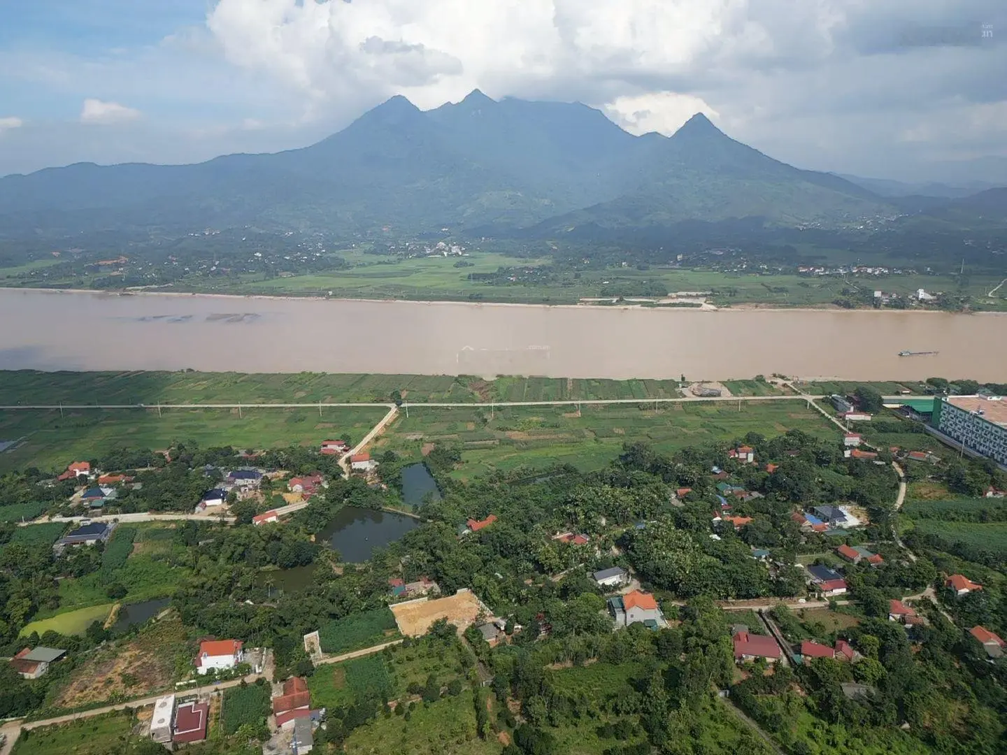 Bán đất Thanh Thủy, 171m2, mặt tiền 6m, đường bê tông 6m, tổng 17m hlang đường, sẵn sổ, 4xx triệu