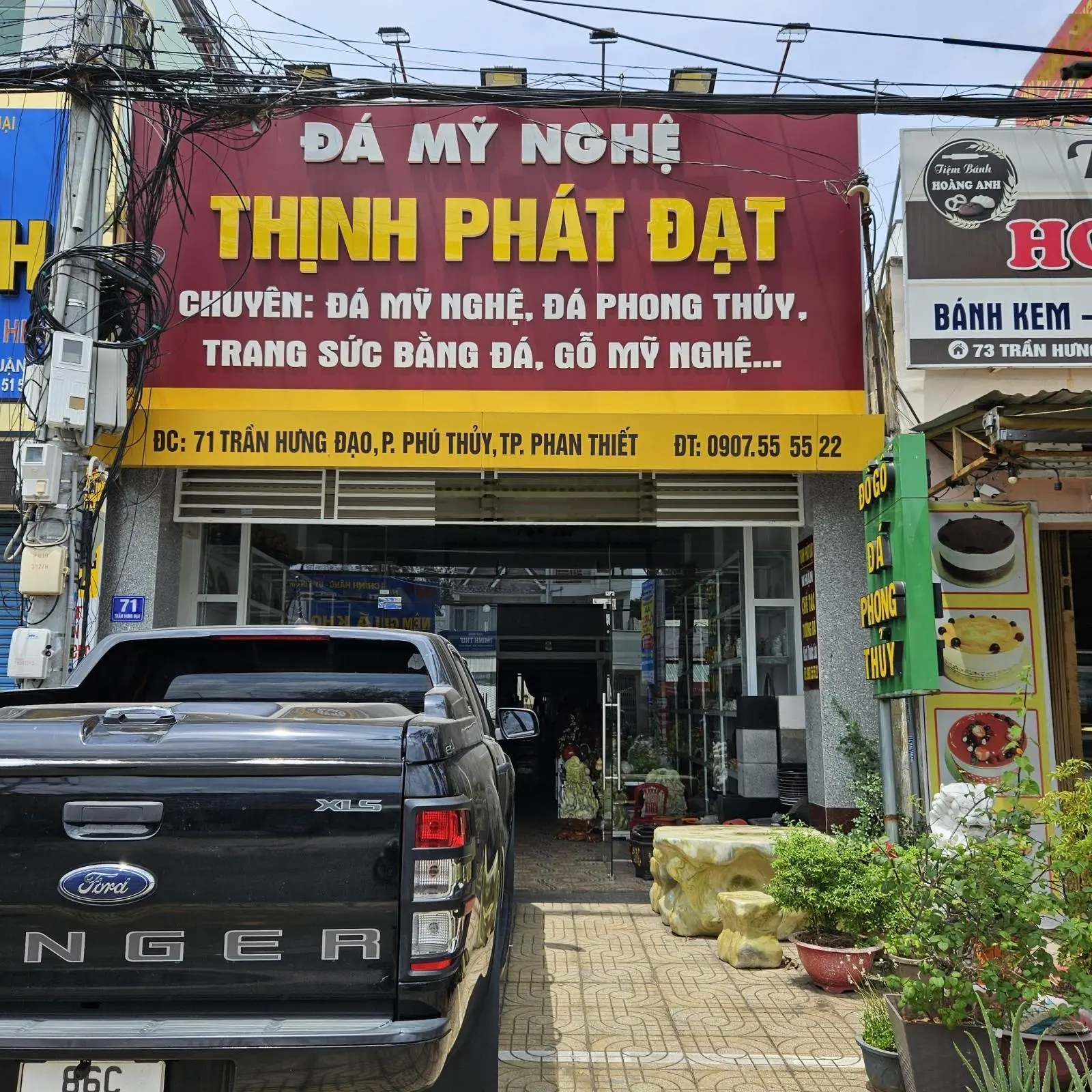 Xuất cảnh, bán gấp nhà mặt tiền Trần Hưng Đạo