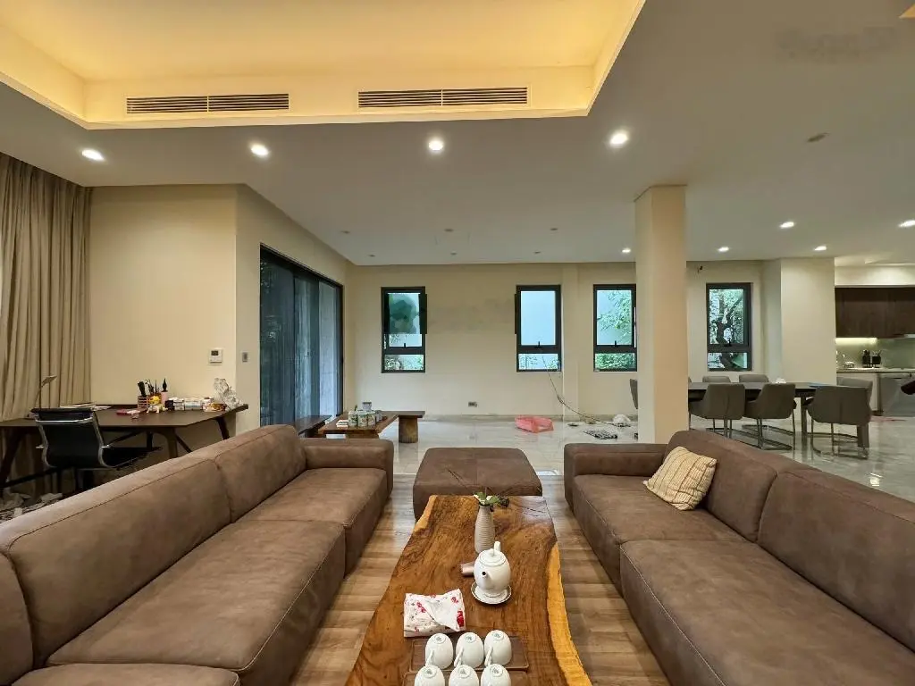 Villa Sunrise A The Manor Nguyễn Xiển DT: 200m2 biệt thự lô góc KĐT đẳng cấp 5 sao The Manor