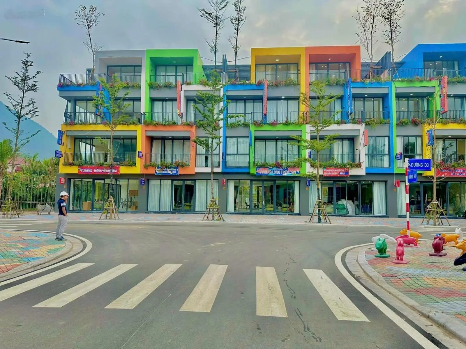 Bán ShopHouse 2 mặt tiền DTXD 278m2 kinh doanh sầm uất dòng tiền đều trong 30th view trọn Tam Chúc