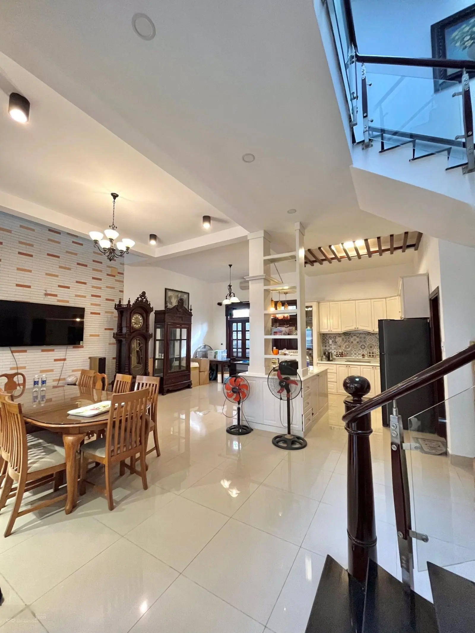 Villa, F27 Thanh Đa chủ đi nước ngoài bán cần bán lại ngôi nhà tâm huyết (8,3x20m trệt 3 lầu, ST)